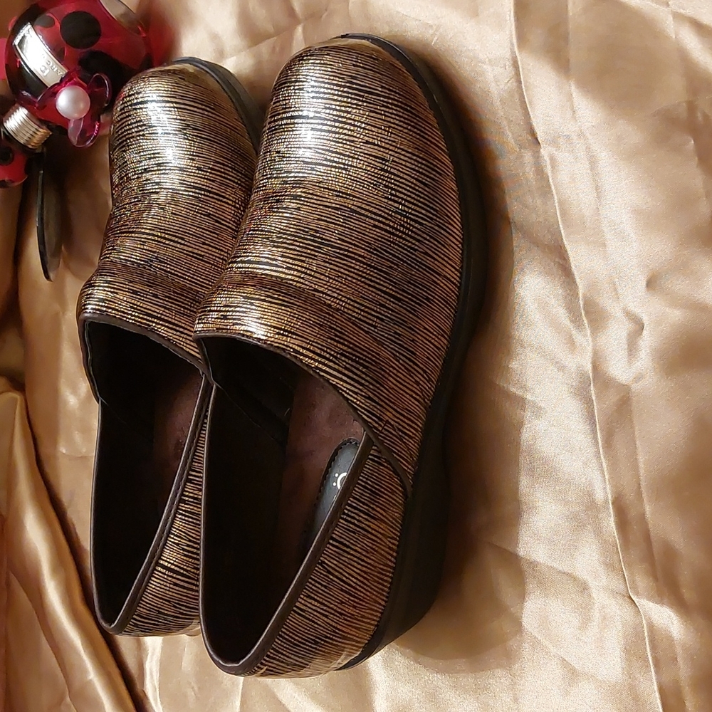 Clogs - Picture 4 of 7